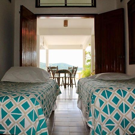 Bungalows Pacificos Zihuatanejo Exterior photo