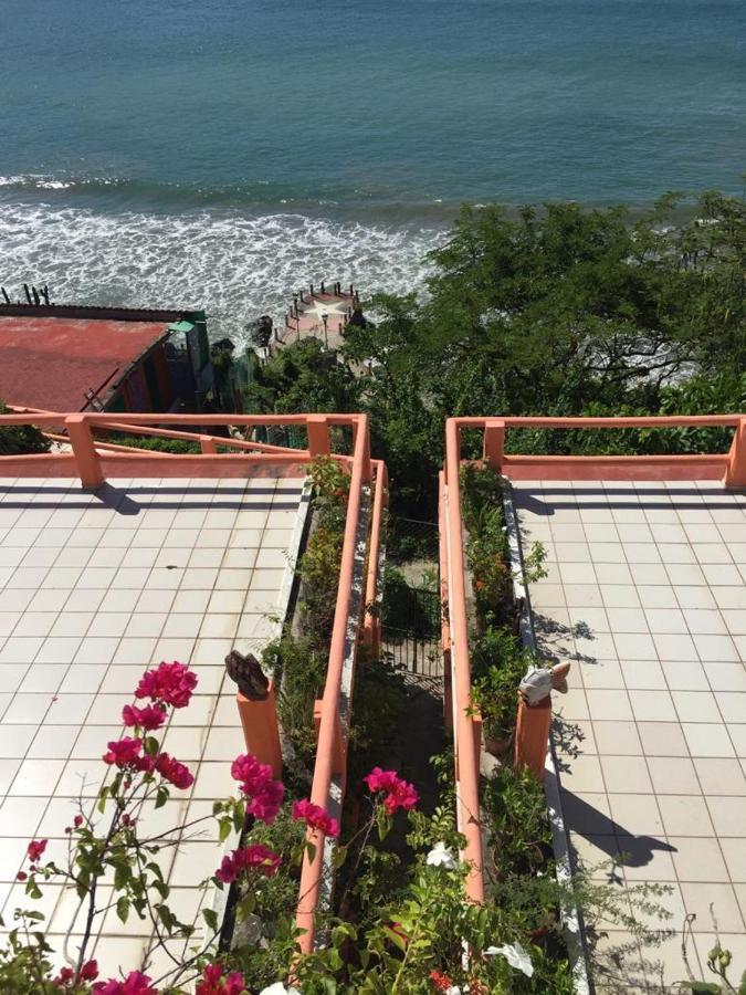 Bungalows Pacificos Zihuatanejo Exterior photo