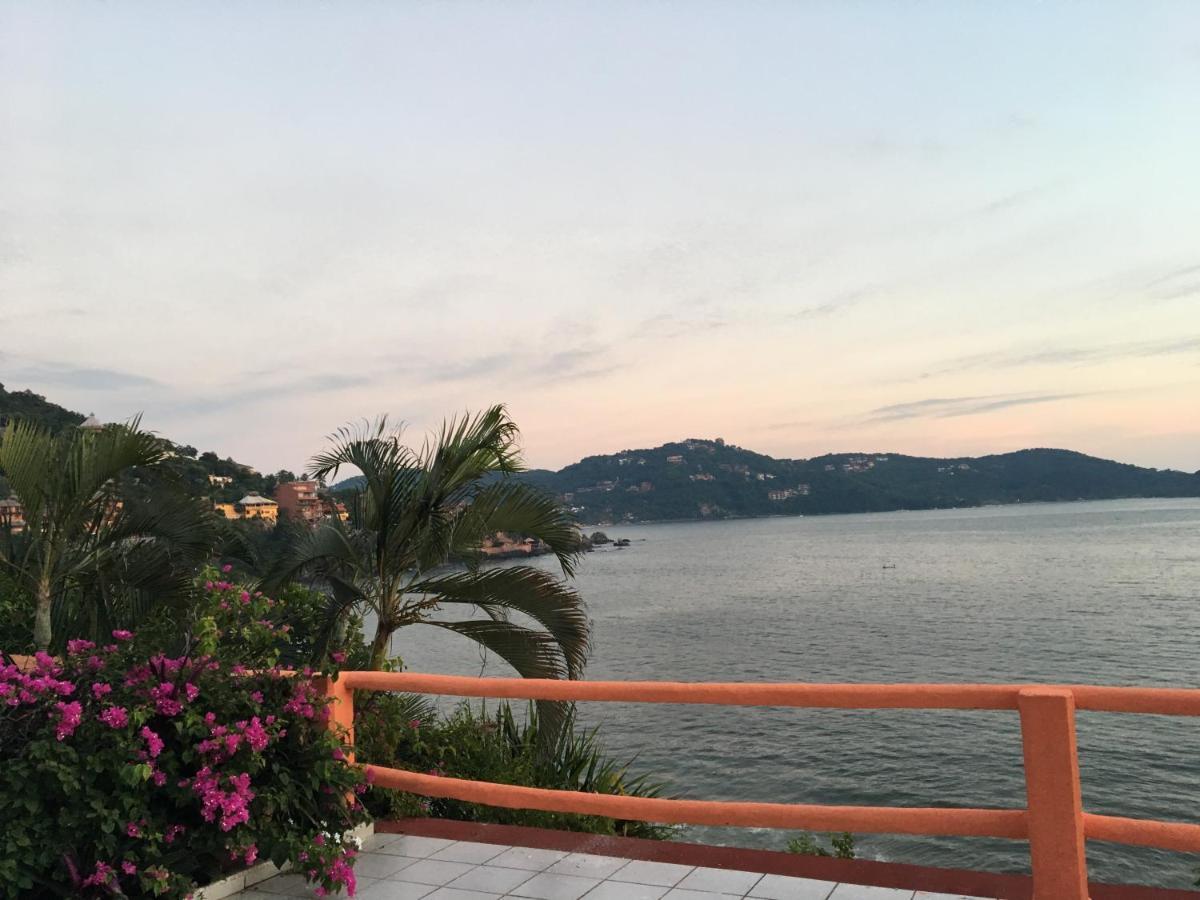 Bungalows Pacificos Zihuatanejo Exterior photo